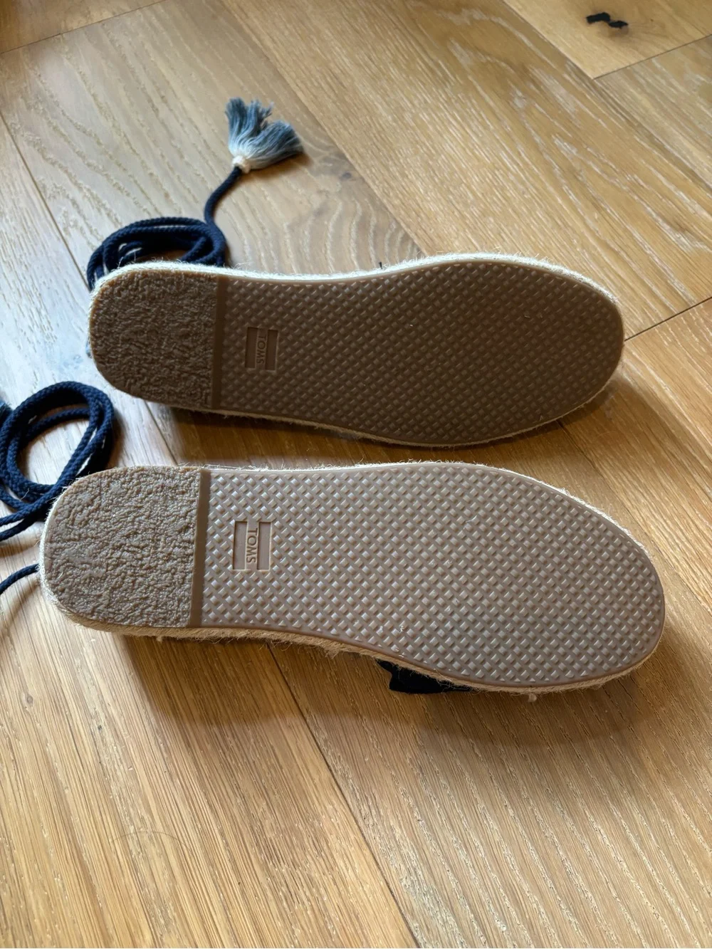 TOMS Women's Navy Espadrille Lace-Up Flats 7.5